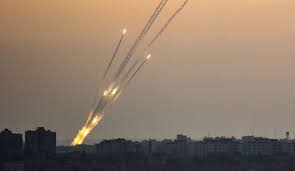  كتائب المجاهدين: مجاهدونا استهدفوا مستوطنة "ناحل عوز" وغلاف #غزة برشقة صاروخية